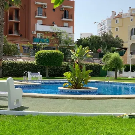 Apartamento Corinto 아파트 또레비에하